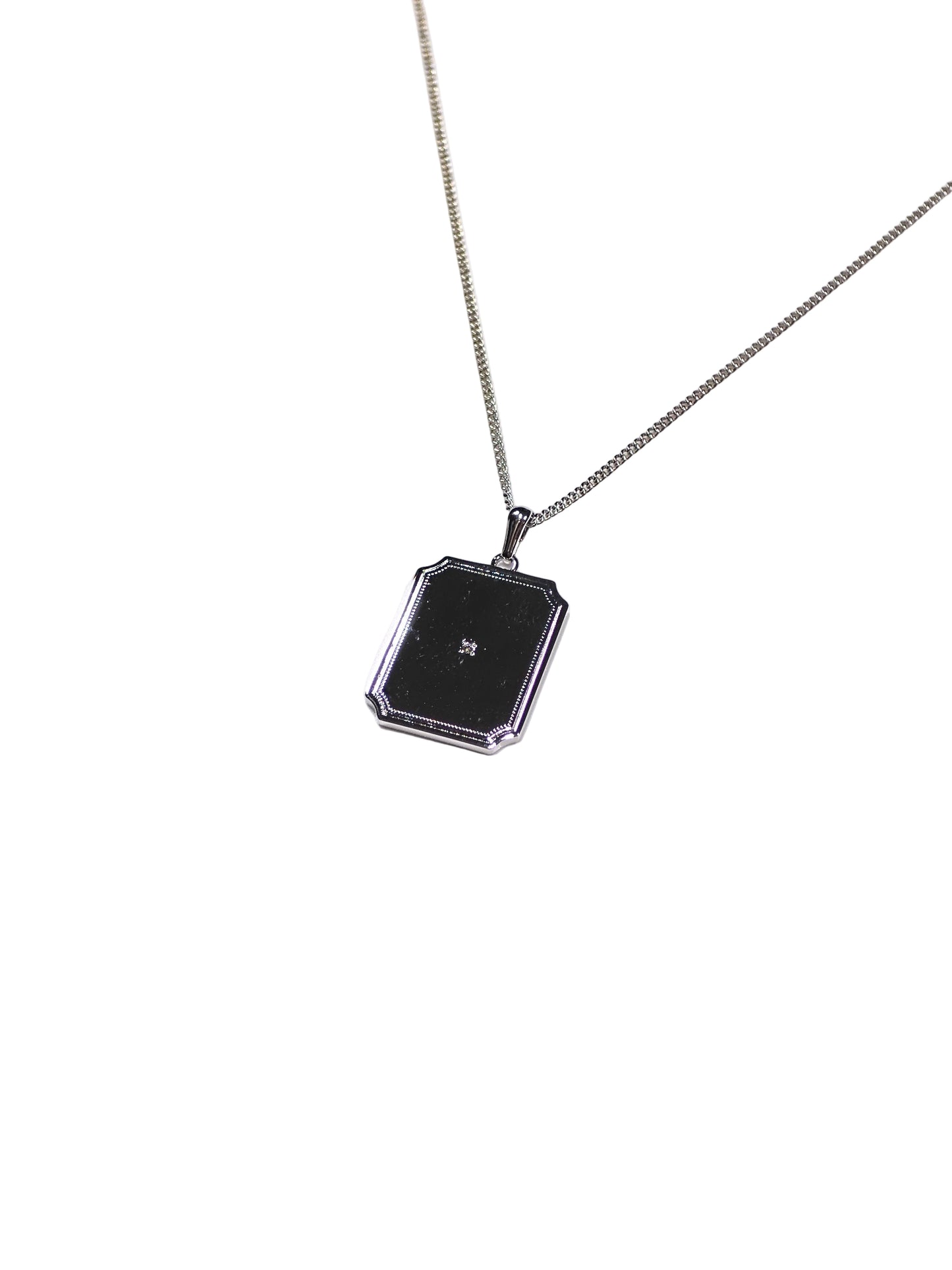 Frame Necklace With Diamond